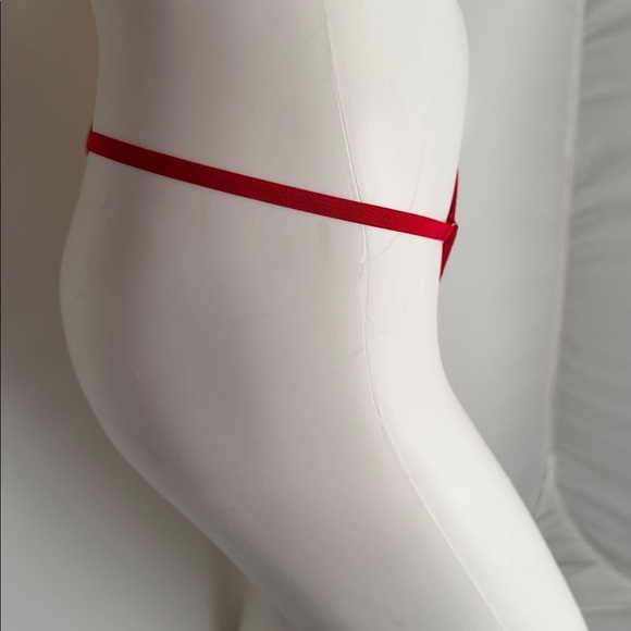 Victoria’s Secret Very Sexy red stretch satin v-string thong panty - Picture 10 of 11